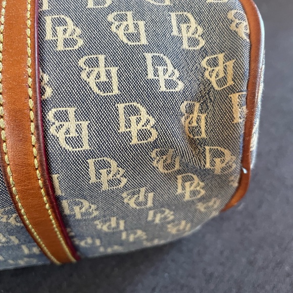 Dooney & Bourke Monogram Cloth Barrel Blue and Tan Shoulder Bag Y2K - Picture 10 of 15